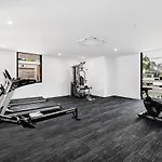 Waterfront Canal View Stylish Brand New Chic 2Bed 2Bath